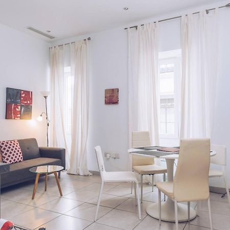 Апартаменты 2Br And 2Ba In The Zoko Cozy And Convenient Гибралтар Экстерьер фото