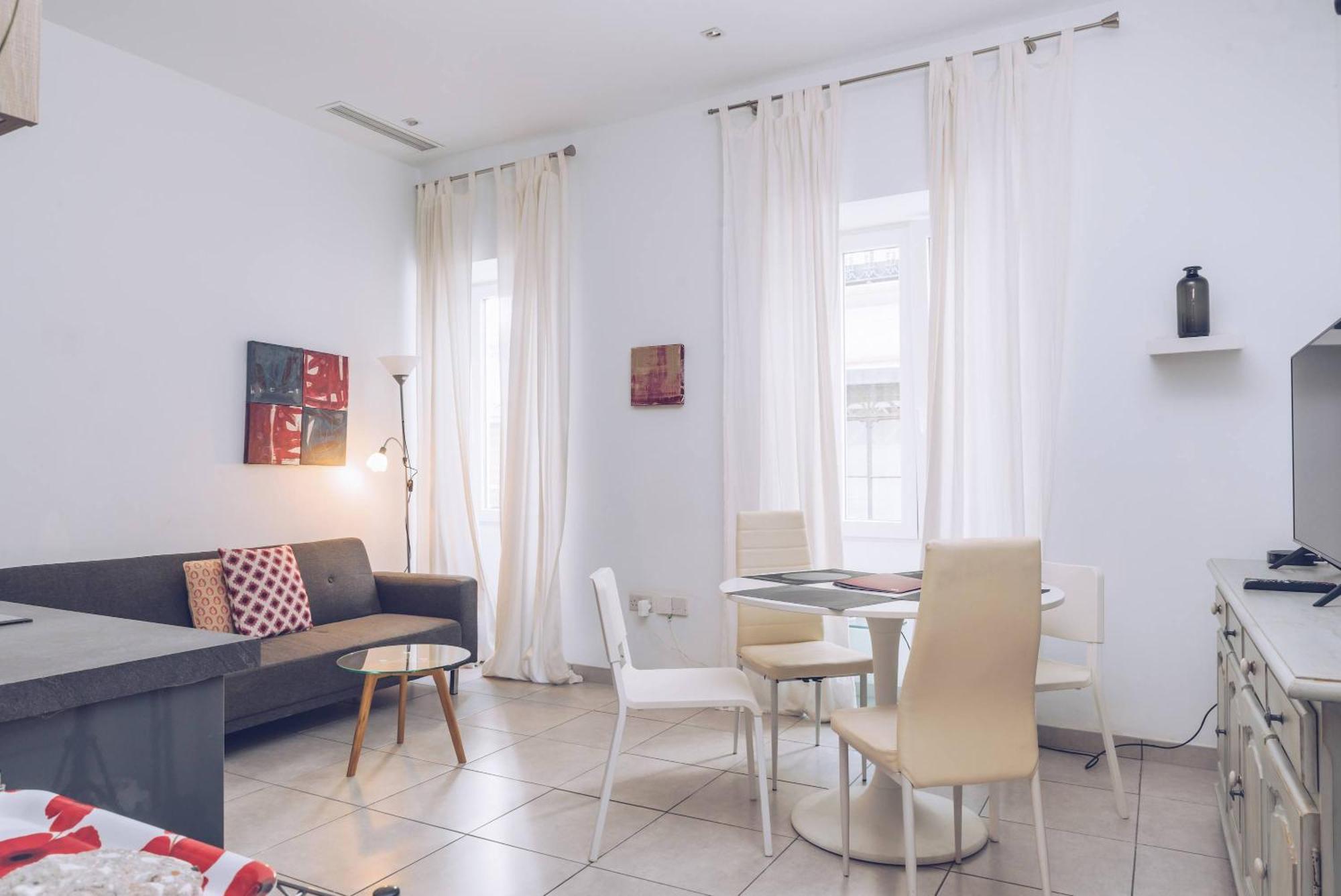 Апартаменты 2Br And 2Ba In The Zoko Cozy And Convenient Гибралтар Экстерьер фото