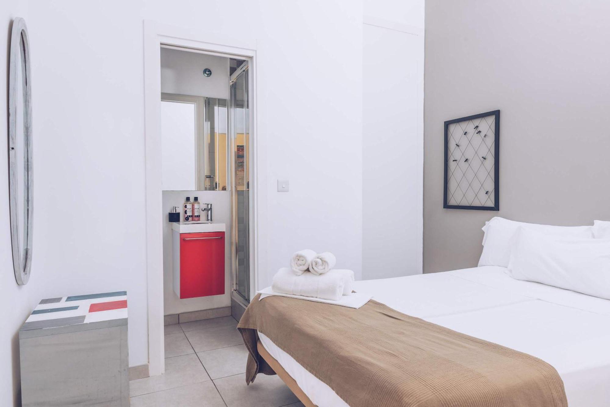 Апартаменты 2Br And 2Ba In The Zoko Cozy And Convenient Гибралтар Экстерьер фото