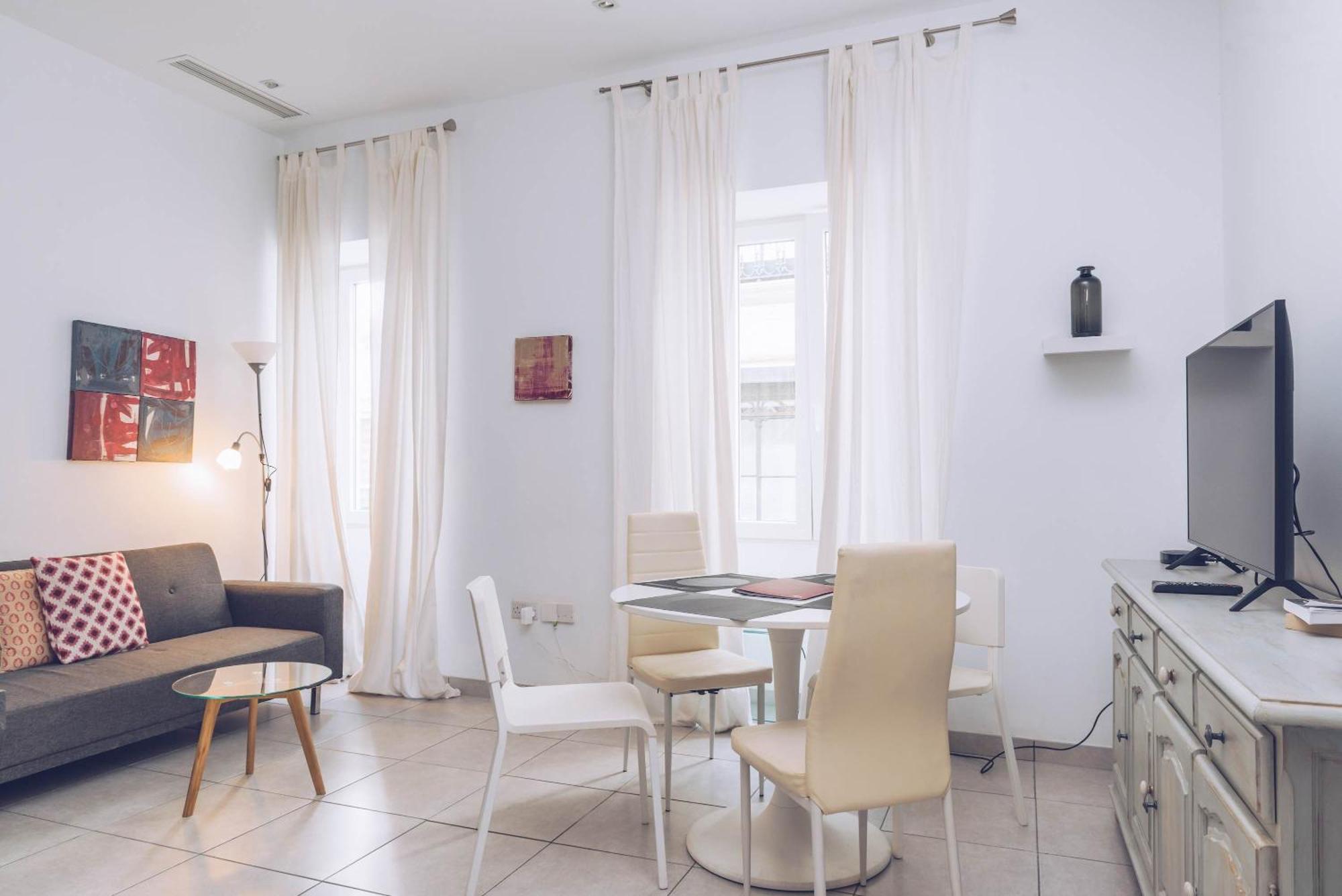 Апартаменты 2Br And 2Ba In The Zoko Cozy And Convenient Гибралтар Экстерьер фото